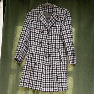 Chic Black and White Houndstooth Trench Coat